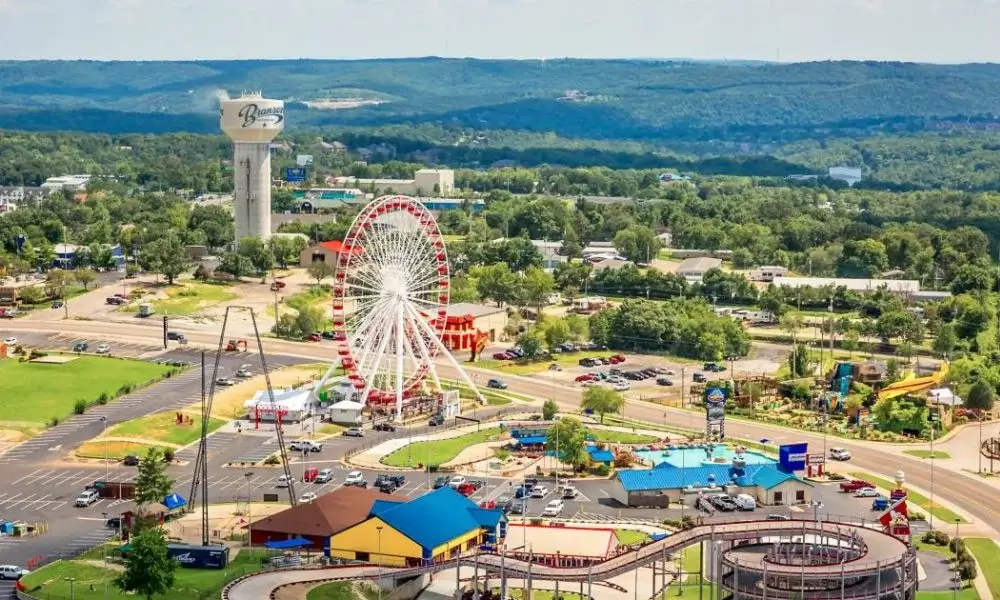 Entertainment District in Branson